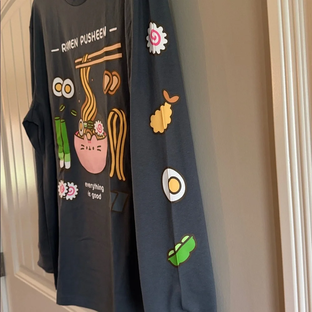 NWT🌟 PUSHEEN box exclusive🩶 Ramen PUSHEEN Long sleeved shirt. - Picture 6 of 8